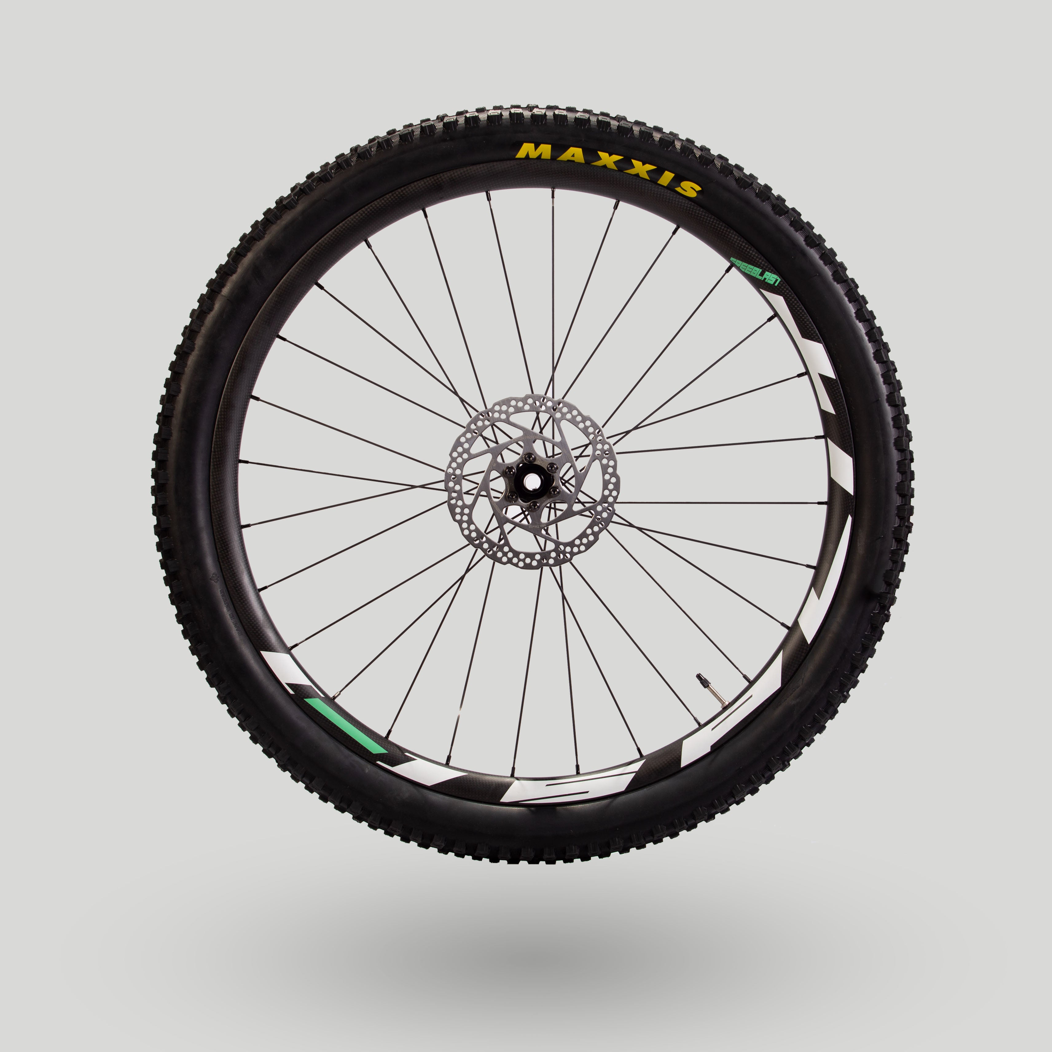 ALL_WHEELS_2022ROAD_COVER_63ee